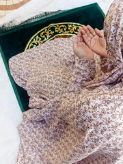 Namaz Chadar With Sleeves - Smoke White Print (Lawn)